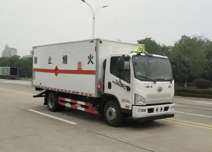 旬阳爆破器材运输车可以上高速吗？
